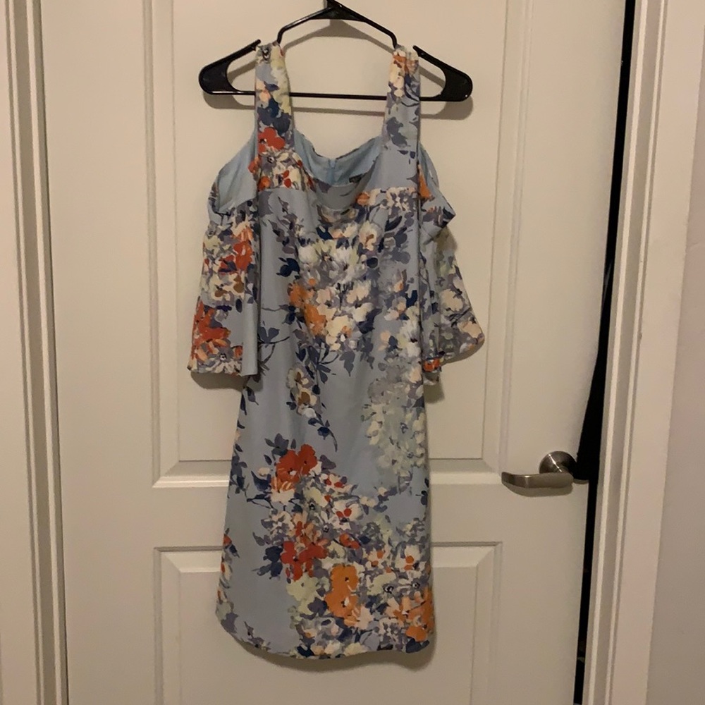 Pretty springtime dress! - Picture 1 of 3